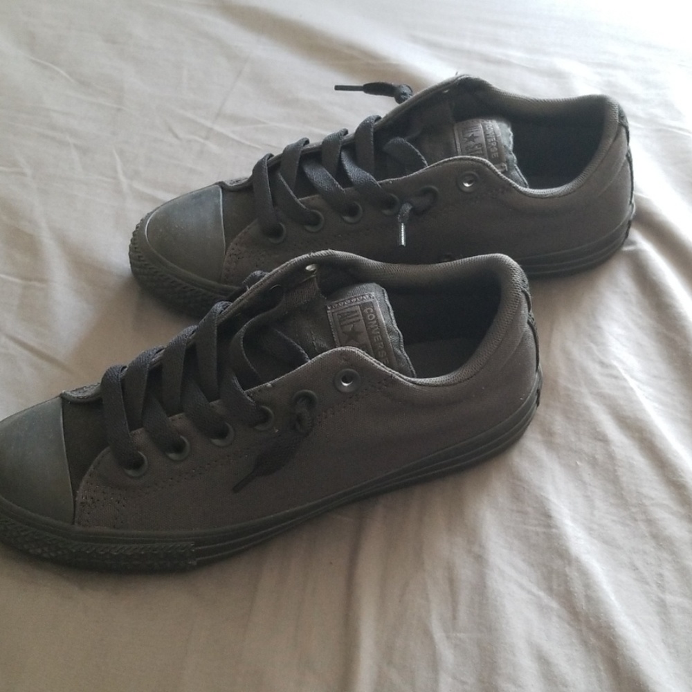 Juniors Black and Gray All Star converse